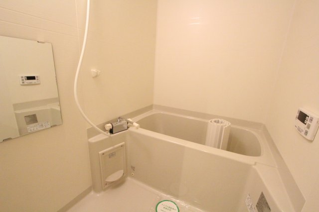 バス・シャワールーム　参考写真（同物件別部屋）