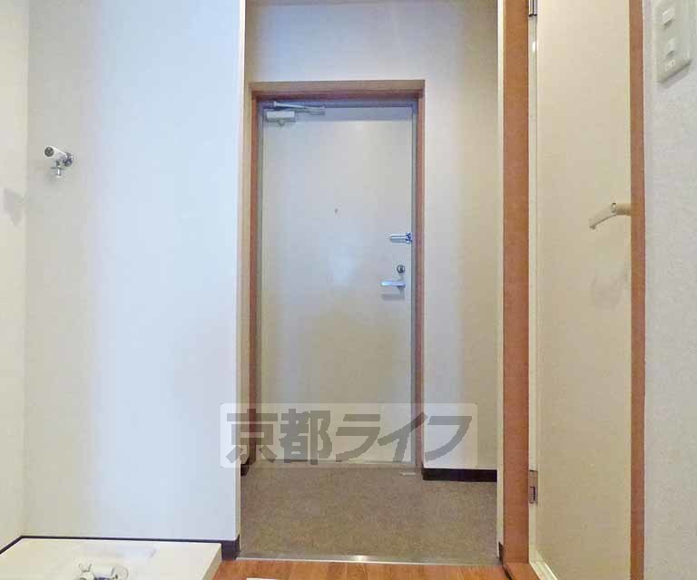 玄関　玄関です。