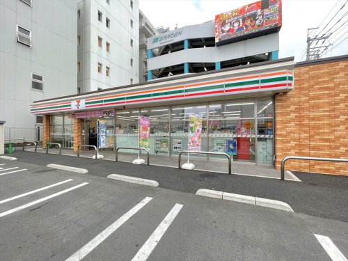 コンビニ　セブンイレブン　春日部中央1丁目店（コンビニ）まで649m