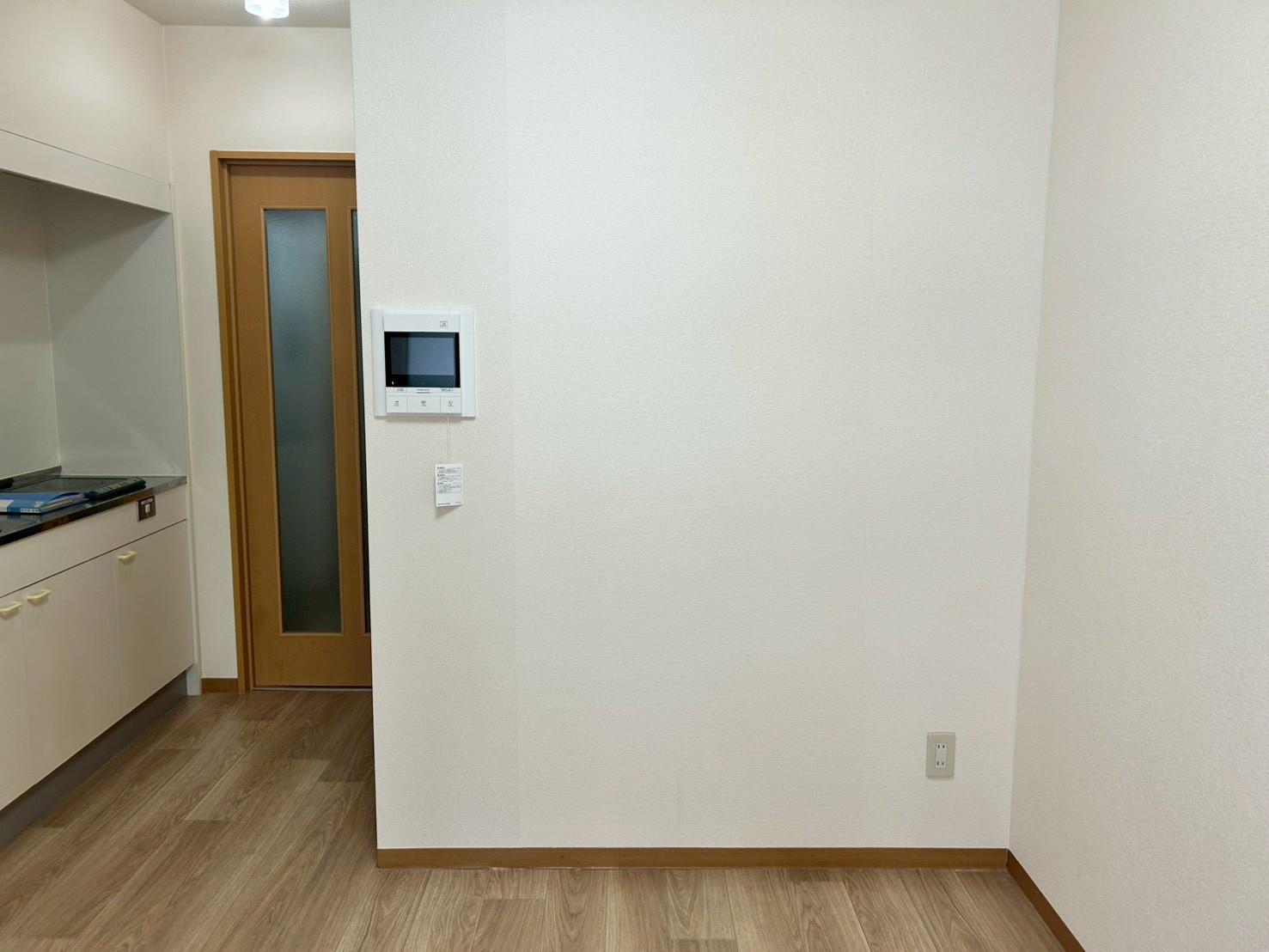 その他　来訪者を確認出来るTVモニターホン付きです