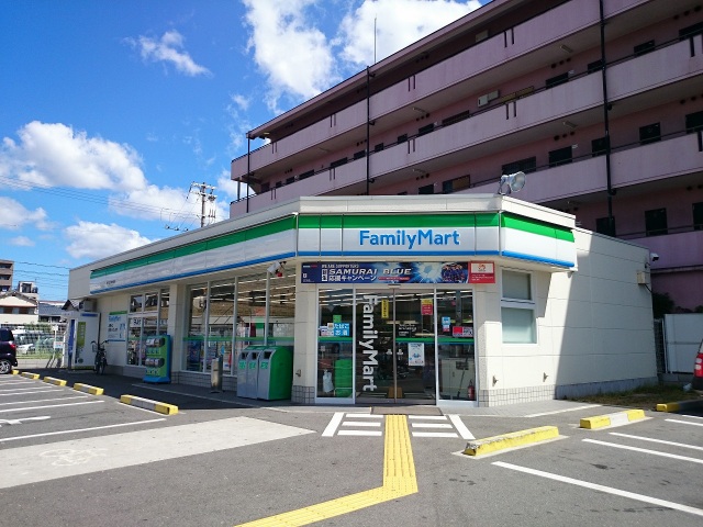 コンビニ　ファミリーマートMYS八尾木北店（コンビニ）まで248m