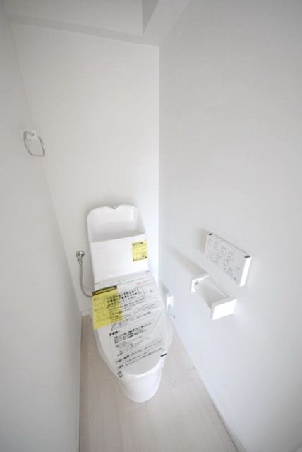トイレ　別部屋参考写真
