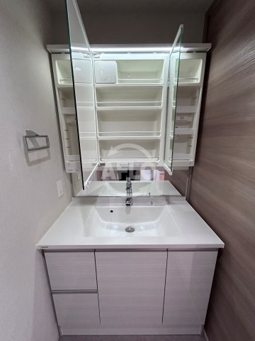 洗面設備　パンドノール住吉大社　独立洗面台