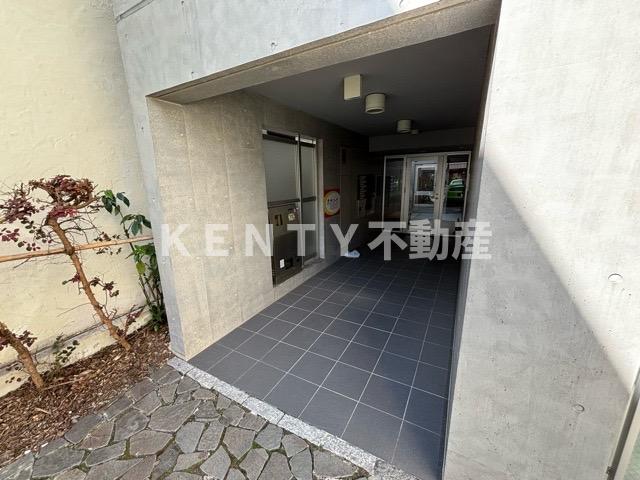 エントランス　建物の内部です