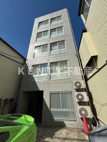 建物外観　落ち着いた雰囲気の外観です