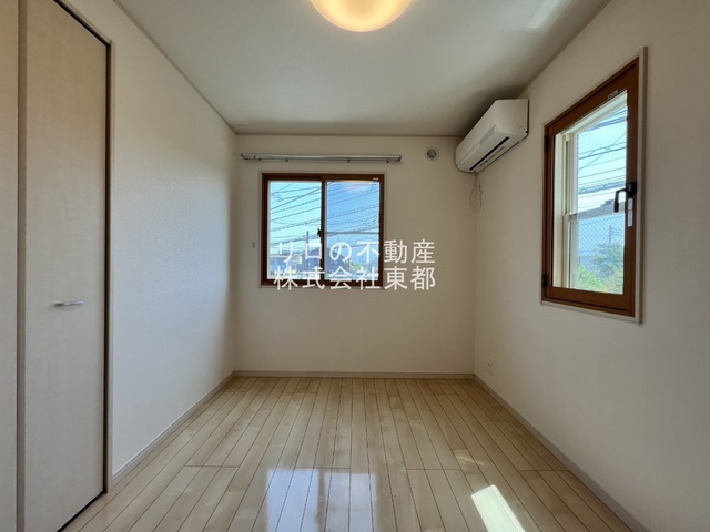 その他部屋・スペース　２面採光なので、明るく風通しのよい過ごしやすいお部屋です♪