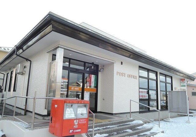 その他　八戸ニュータウン郵便局（その他）まで800m