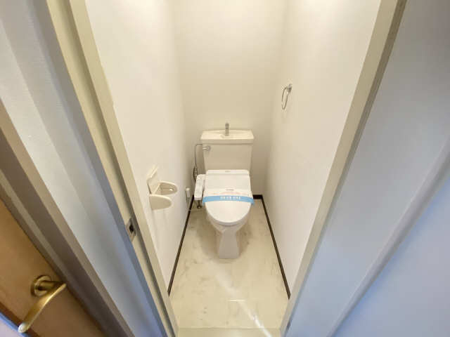 トイレ　WC