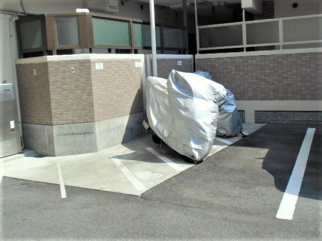 その他共有部分　駐輪・バイク置き場も完備です☆