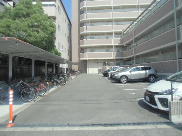 駐車場　敷地内に駐車場を完備です☆（要確認）