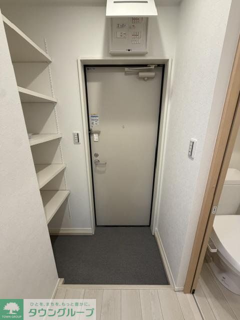 MELLAS鳩ヶ谷の玄関写真