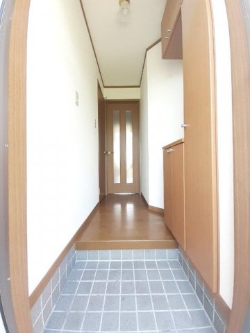 玄関　落ち着いた玄関です