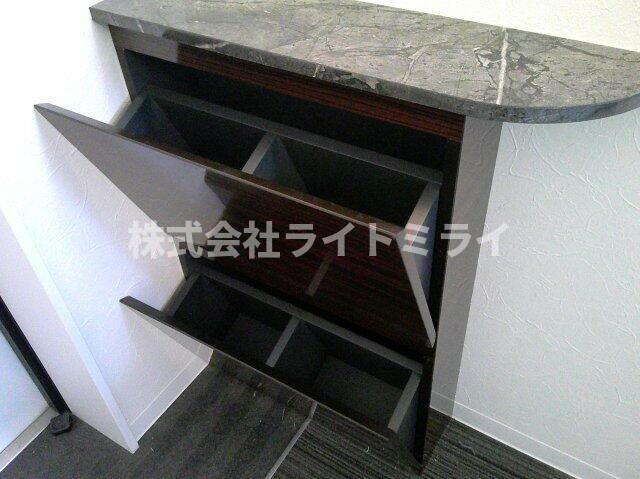 玄関　シューズボックス　＊イメージ…?