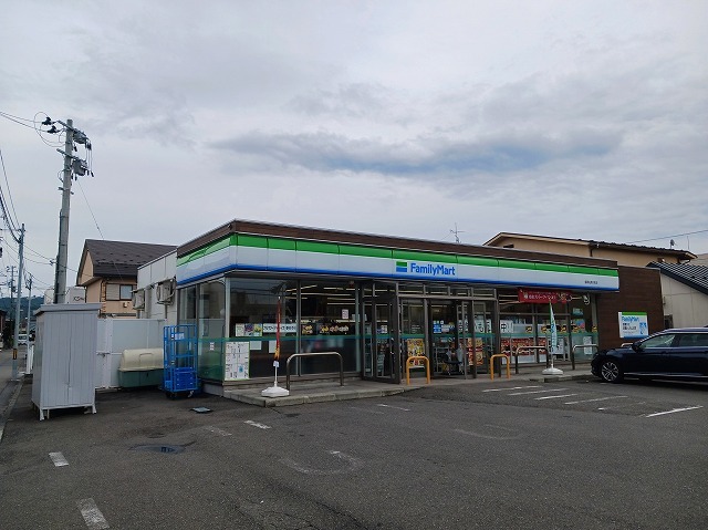 コンビニ　ファミリーマート盛岡那須川町店（コンビニ）まで210m