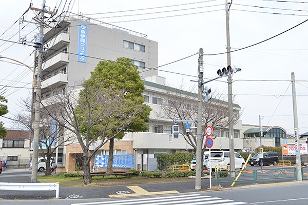 病院　東伊興クリニック（病院）まで911m
