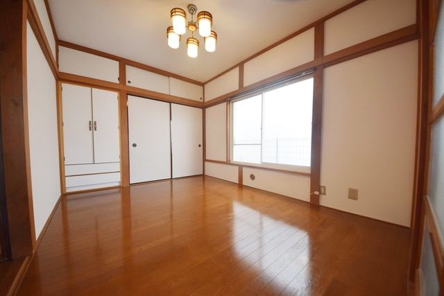 居室・リビング　★明るいお部屋です★