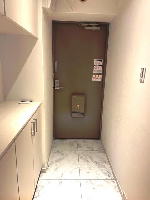 玄関　落ち着いた玄関です