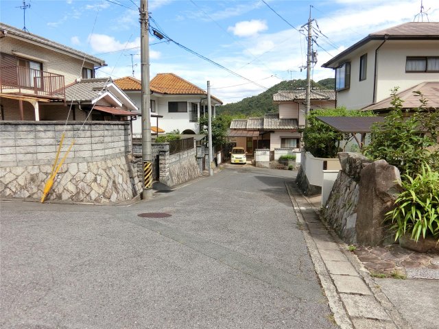その他　静かな前面道路♪