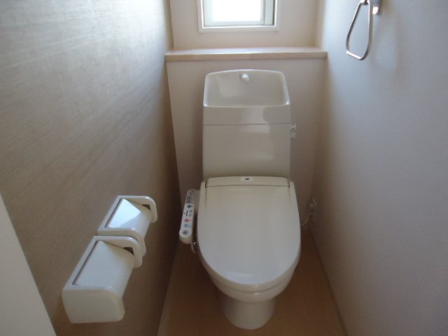 トイレ　コンパクトで使いやすいトイレです