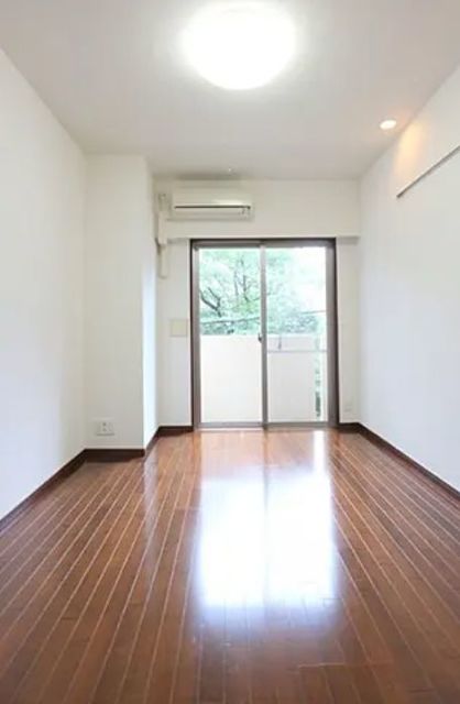 居室・リビング　※別部屋参考写真