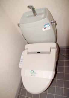 トイレ　トイレ