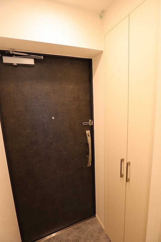 玄関　※参考写真