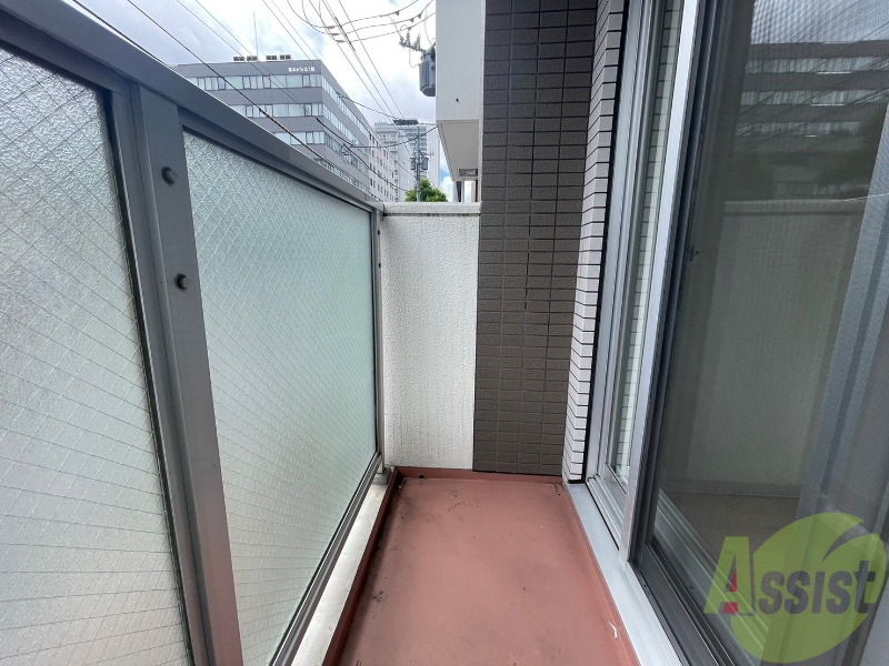 バルコニー　バルコニーです。洗濯物を干したり一息ついたりできますね！
