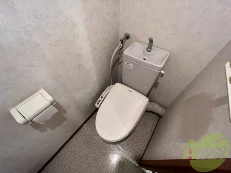 トイレ　トイレです。ウォシュレット付を探している方、おすすめです。