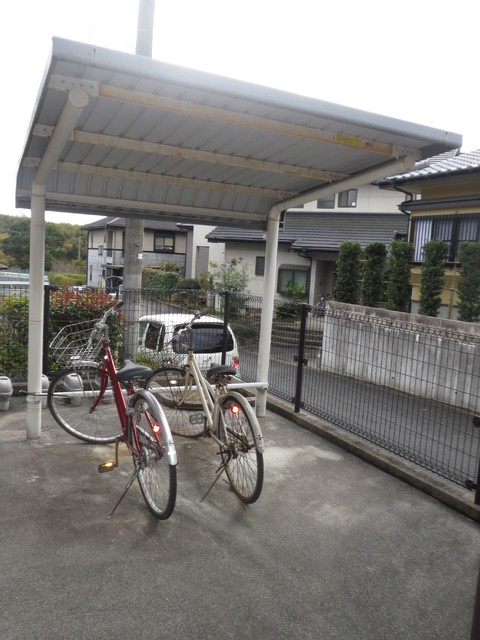 その他共有部分　駐輪場あり