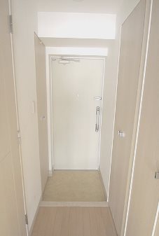 玄関　シューズボックス付きの玄関♪