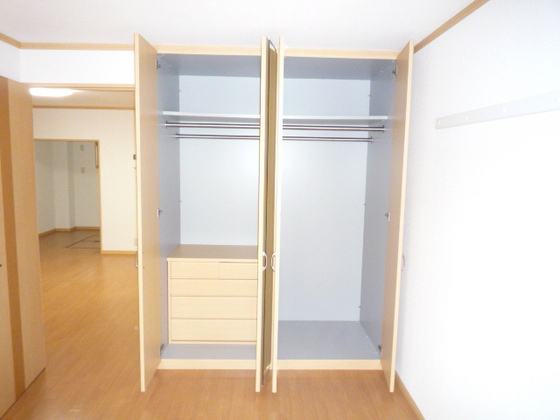 収納　※別部屋の写真です