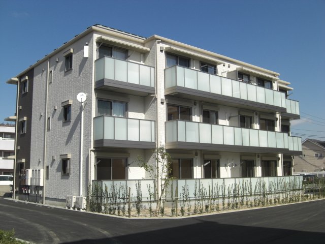 建物外観　落ち着いた雰囲気の外観です