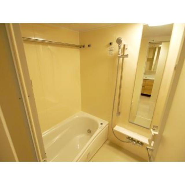 バス・シャワールーム　※写真は同タイプ住戸です。