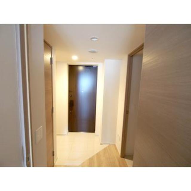 玄関　※写真は同タイプ住戸です。