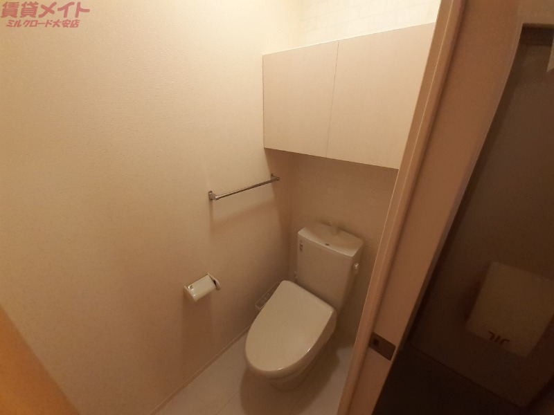 トイレ　別部屋参考写真です