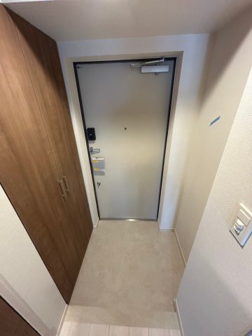 クレヴィスタお花茶屋の玄関写真