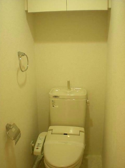 トイレ　※同仕様写真含む