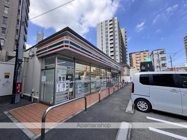 コンビニ　セブンイレブン（コンビニ）まで590m