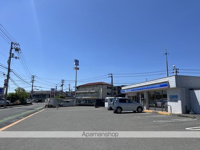 コンビニ　ローソン高知一宮店（コンビニ）まで717m