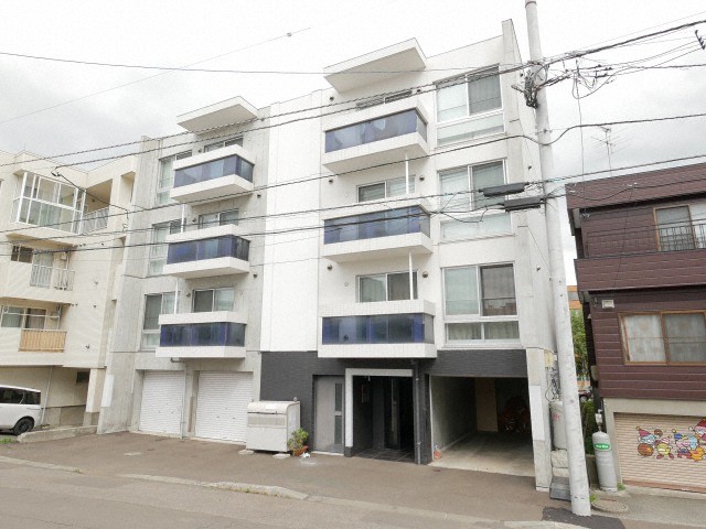 建物外観　☆物件名【ブランノワールＭＩＫＥＯＳ】とお伝えください！