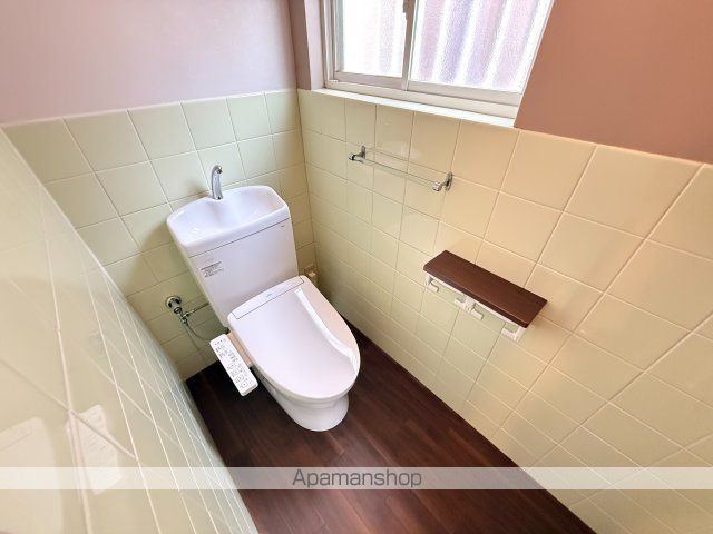 三郷町城山台戸建のトイレ写真