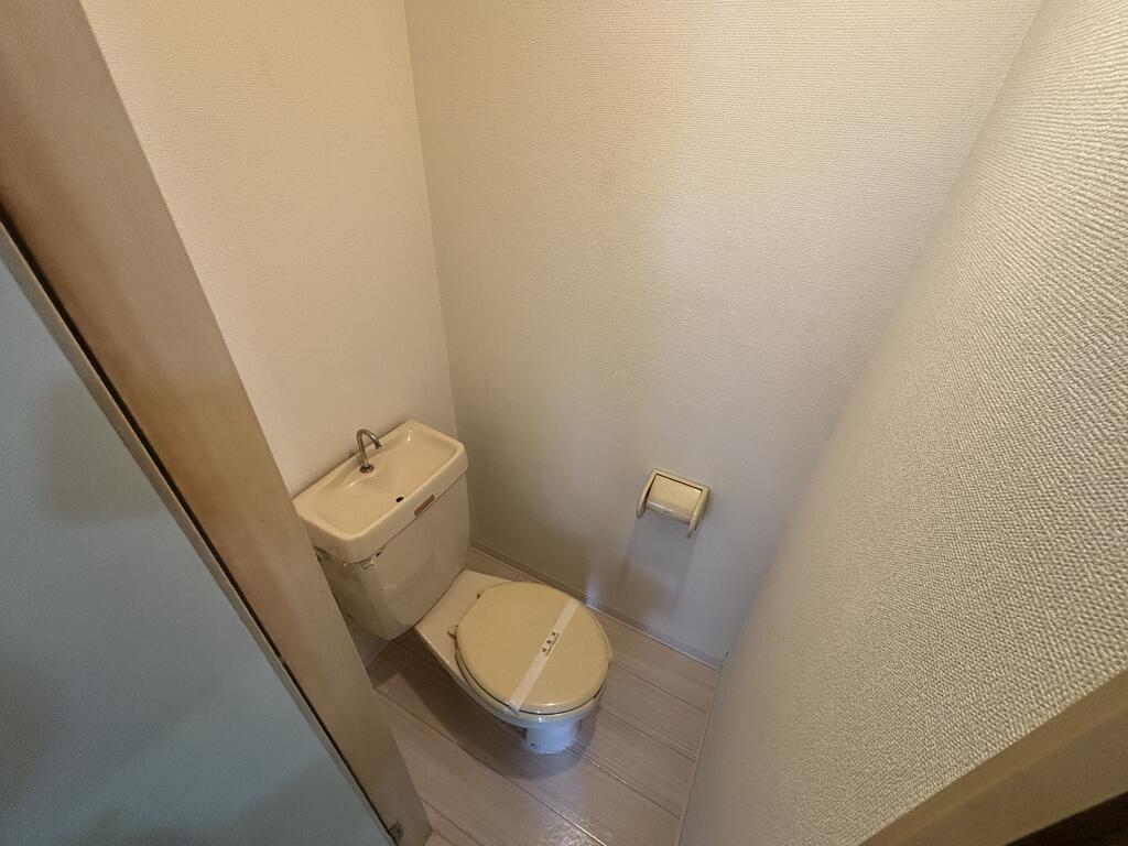 WESTヒルズ岸和田のトイレ写真