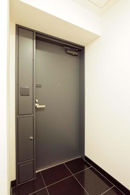 玄関　※写真は同タイプ住戸です。