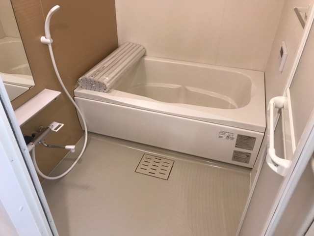 バス・シャワールーム
