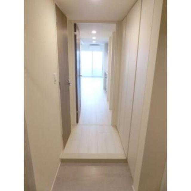 玄関　※写真は同タイプ住戸です。