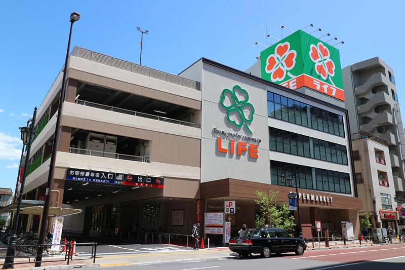 スーパー　ライフ東日暮里店（スーパー）まで182m