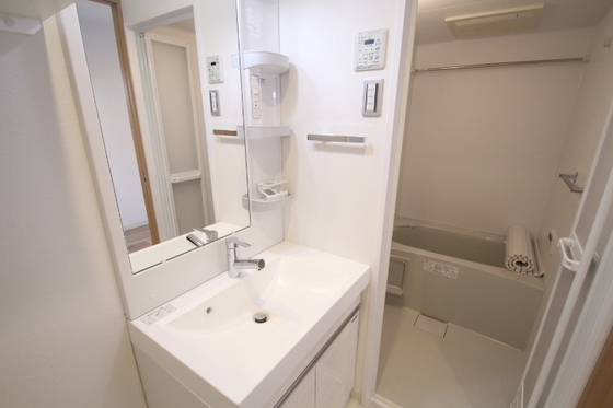 洗面設備　※別部屋の写真です