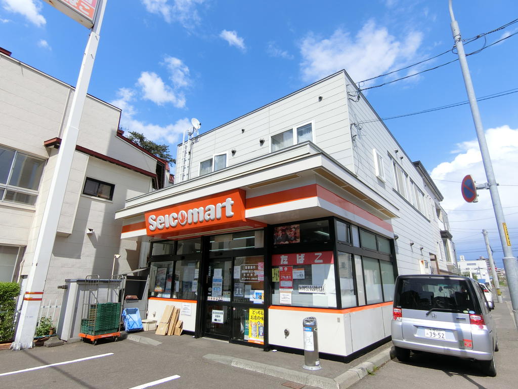 コンビニ　セイコーマートかめはた店（コンビニ）まで110m