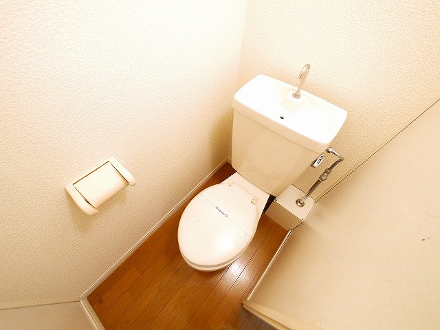 トイレ　コンパクトで使いやすいトイレです