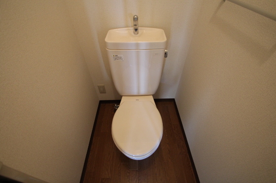 トイレ　※別部屋の写真です